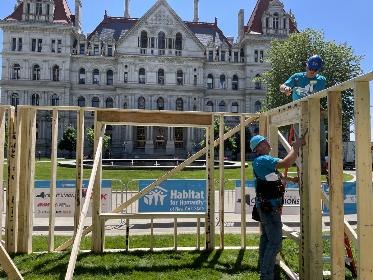 HabitatNewburgh's tweet photo. Today our Executive Director and Construction Manager are in Albany for #CapitolBuildDay. Habitat Newburgh built on the front steps of the Capitol, because 1 in 5 of households in New York spend half or more of their income on housing. https://t.co/J8Oole1pvu