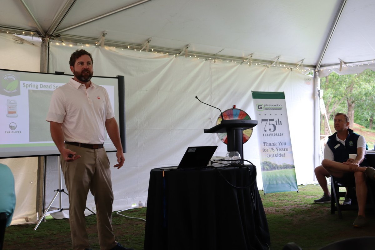 PBIGordonTurf's tweet photo. Another successful Product Tour today in South Carolina at The Cliffs at Keowee Springs! We discussed our portfolio of products and strategies to combat turf disease. Big thanks to @ClemsonTurfPath, @KernsJim, our host Ty Roberts, and to everyone who came out and joined us! https://t.co/RGwXg3bvZ8
