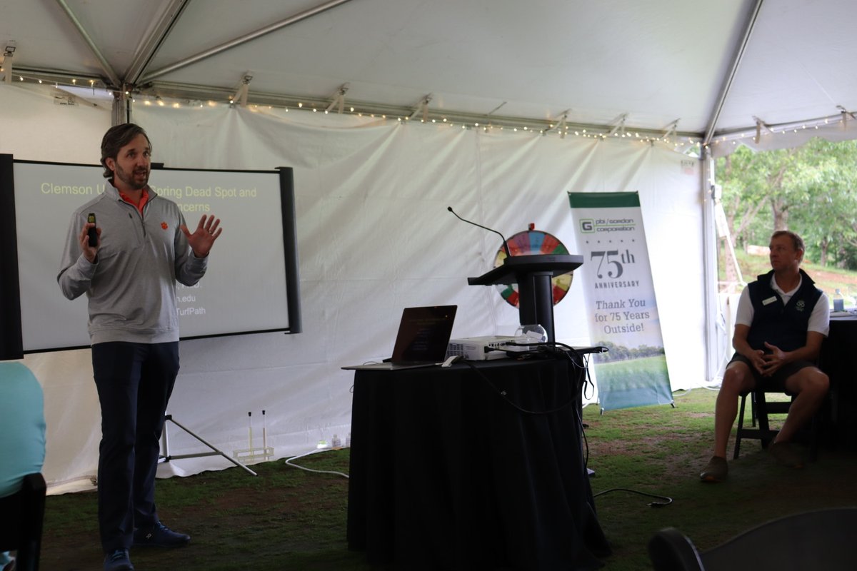 PBIGordonTurf's tweet photo. Another successful Product Tour today in South Carolina at The Cliffs at Keowee Springs! We discussed our portfolio of products and strategies to combat turf disease. Big thanks to @ClemsonTurfPath, @KernsJim, our host Ty Roberts, and to everyone who came out and joined us! https://t.co/RGwXg3bvZ8