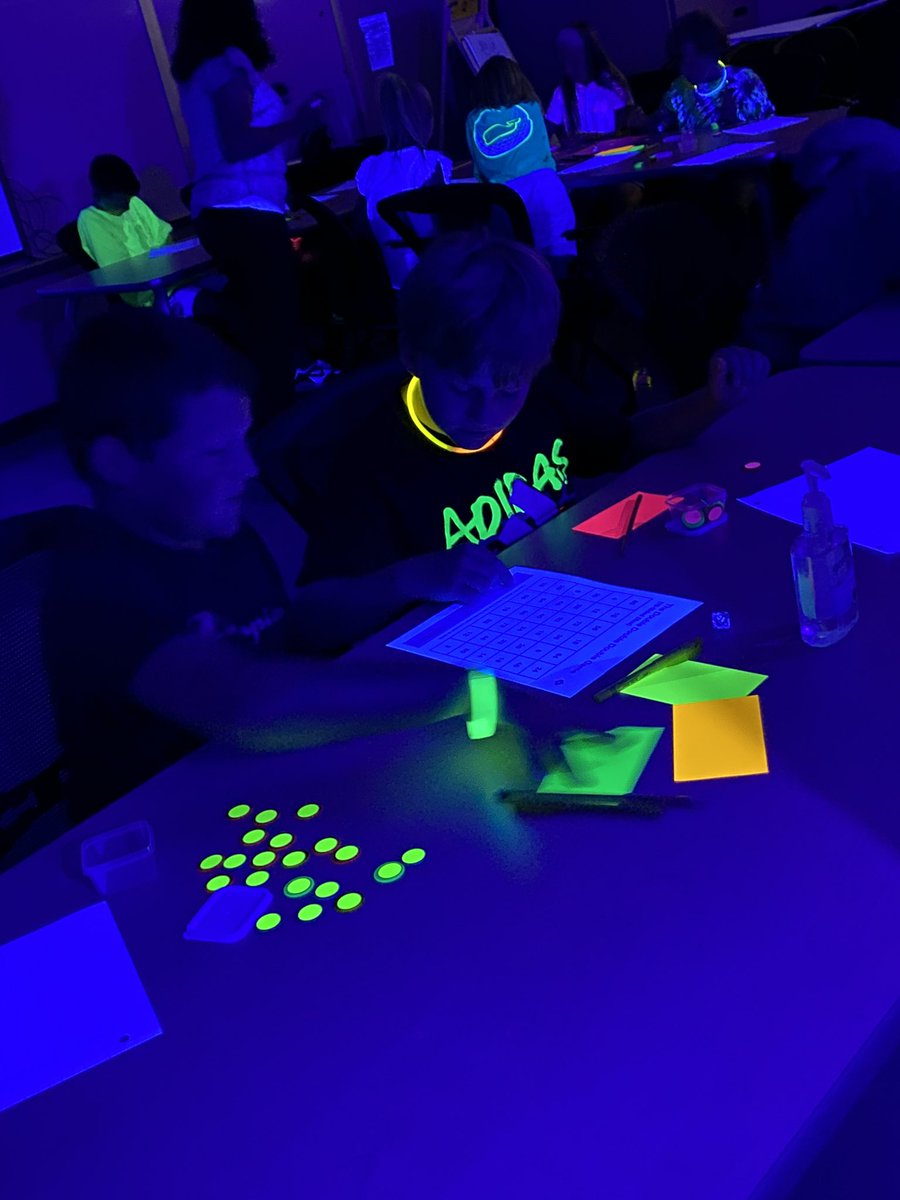 LeisaClamp's tweet photo. How do you keep kids engaged at the end of May? Ask @DawnDJacobs!
#mathglowparty https://t.co/DlpdDbtSD0