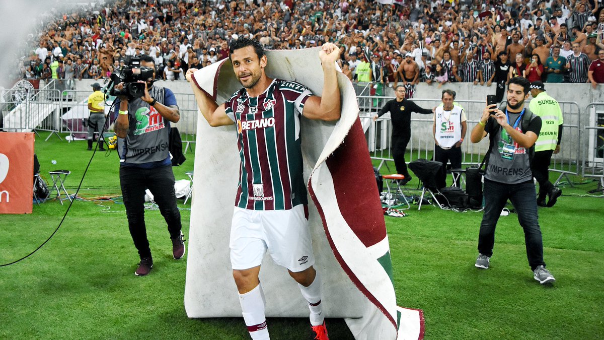 FluminenseFC's tweet photo. O atacante Fred comunicou à direção do Fluminense o desejo de se aposentar no dia 21 de julho. O atacante está em repouso por orientação médica e voltará aos treinos após liberação. Seguimos a programação para o encerramento da carreira de seu ídolo, ao término do contrato. https://t.co/1B8dG2cS7c