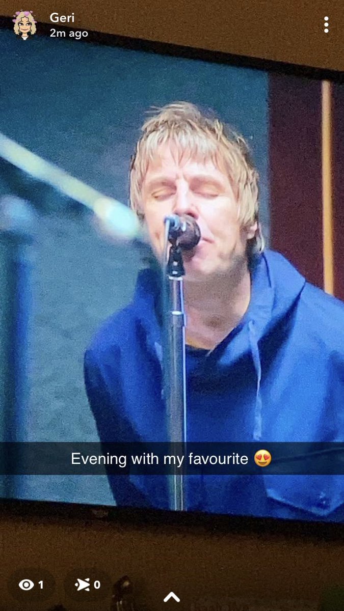 gdawg43's tweet photo. @liamgallagher amazing watch #48 atrockfield. https://t.co/KFJDY96WOl