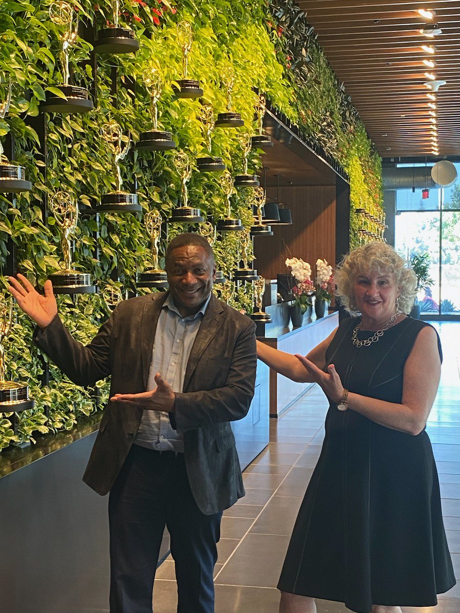 So many Emmy awards! 🏆

I'm with <a href="/Thompson_37/">Councillor Michael Thompson</a> at Netflix for our studio meeting to bring more film production and jobs to Toronto. #xoTO #TorontoLovesFilm