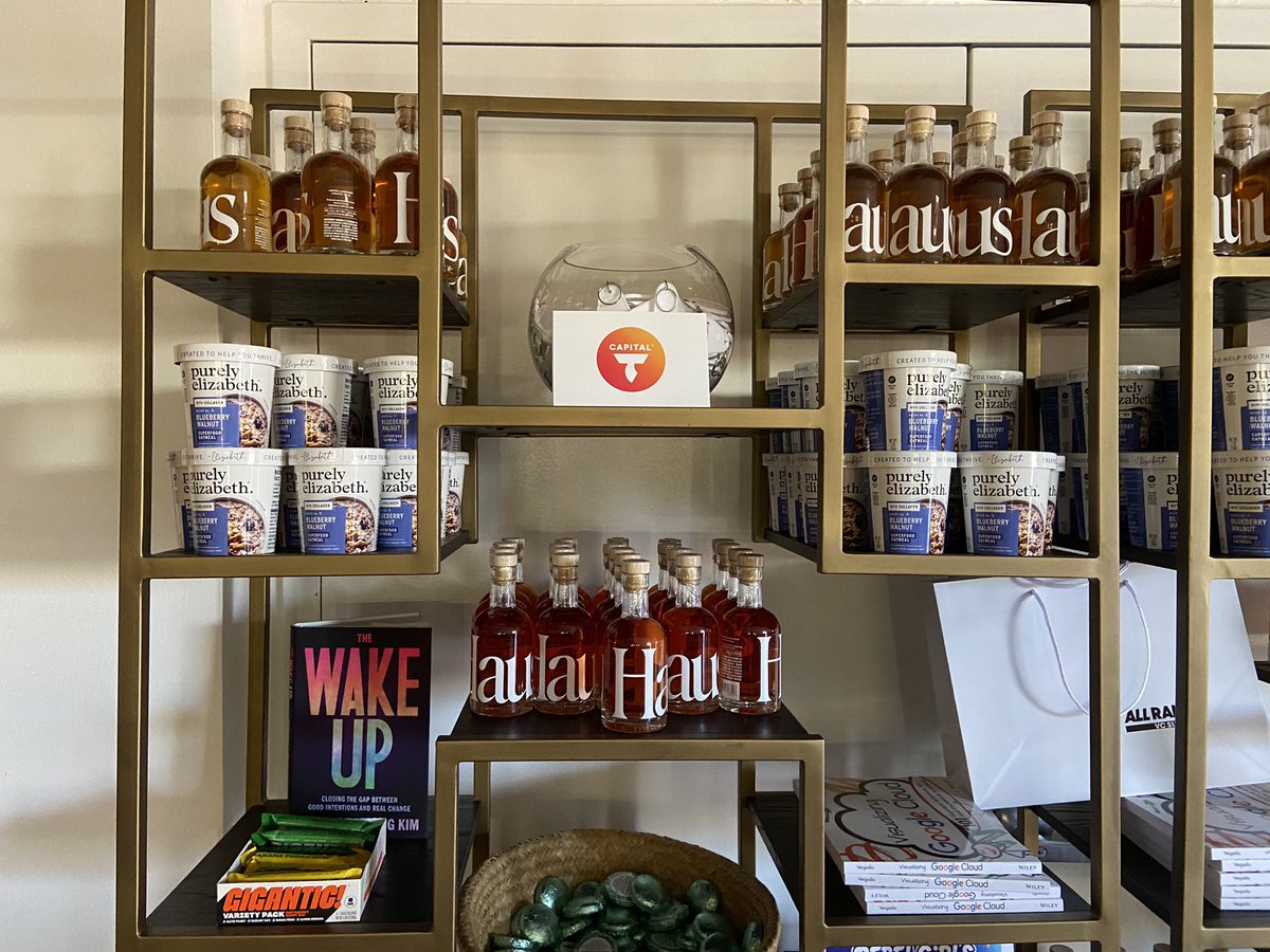 Love seeing some of my favs represented at #AllRaiseVCSummit! Go <a href="/helena/">Helena Price</a> <a href="/drinkhaus/">Haus</a> <a href="/mjmichellekim/">Michelle MiJung Kim (she/her)</a> <a href="/AllRaise/">All Raise</a>!