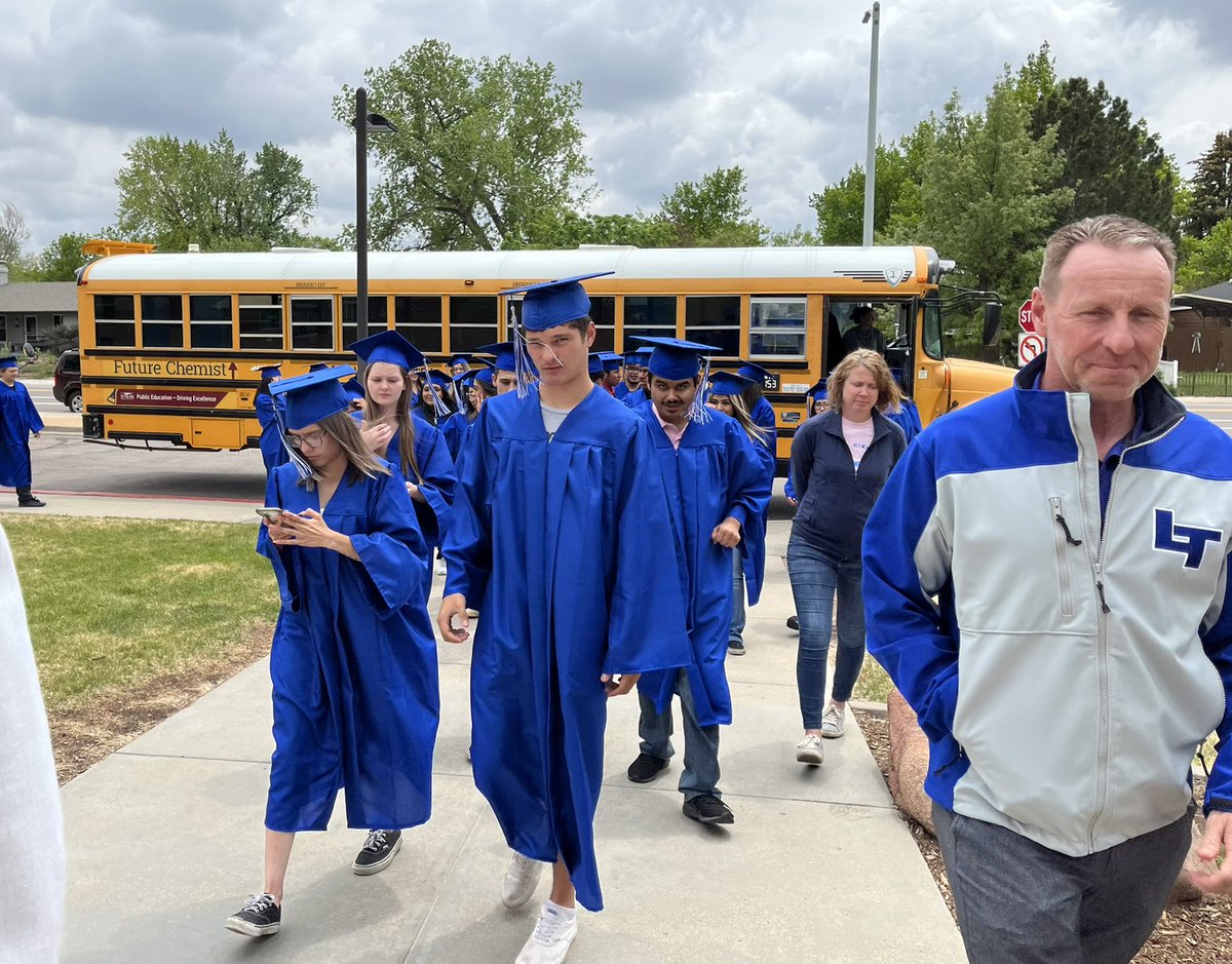 One of my favorite St. Vrain traditions! Congratulations Longmont High School class of 2022! You made a big impression on some Northridge Elementary students today! <a href="/NREL_Bengals/">Northridge Elem.</a> <a href="/SvvsdSchuh/">Kristopher Schuh</a> <a href="/SVVSD/">St. Vrain Valley Schools</a> #stvrainstorm