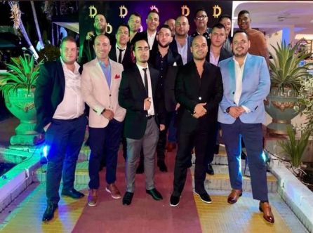 DAILYESTAFA's tweet image. Somos las cabecillas de una banda delincuencial que estafó a  200.000 colombianos por más de 50 millones de dolares. 
#LAGranEstafa #DailyCOP #DLY #Ratas #Estafadores 
@MiDailyWallet @ClanMusicCo @localdaily_ @plusTbille