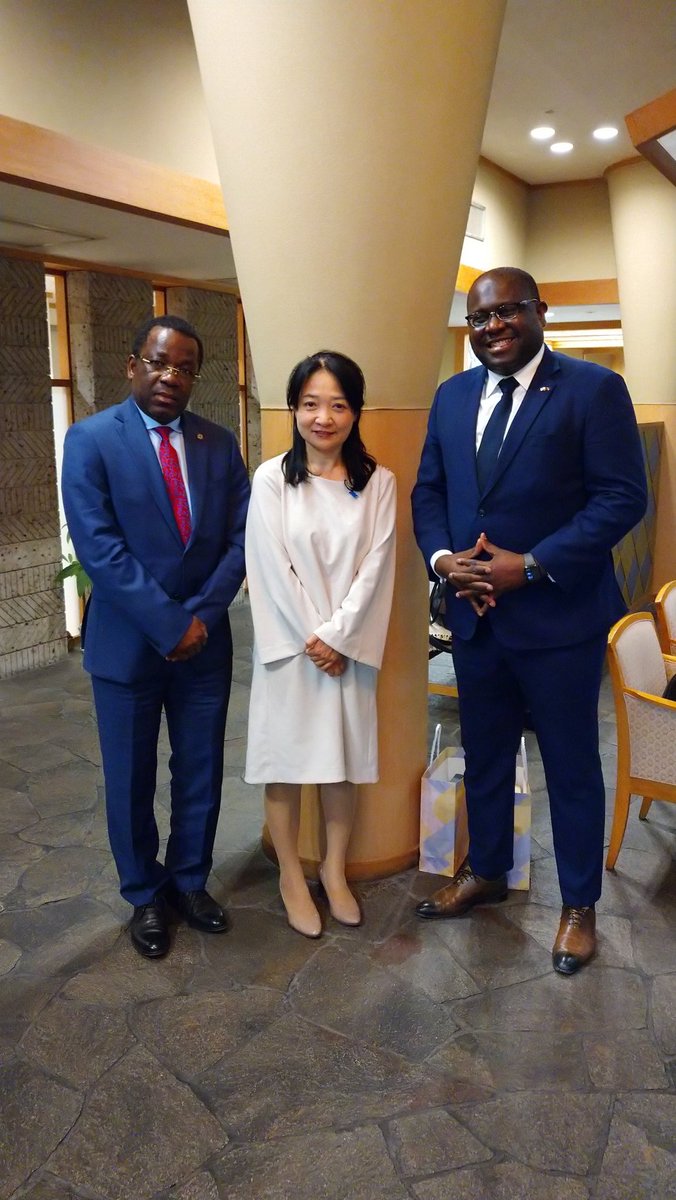 【5/24】ハイチ共和国特命全権大使オノラ・エルフ・モノド閣下とダーリュ・ドバル公使参事官が奈良県にいらっしゃるとのことで、奈良県だけではなく、大阪、兵庫の地方議員でお出迎えさせていただきました。また、その場で、#日本ハイチ友好地方議員連盟 が発足いたしました。