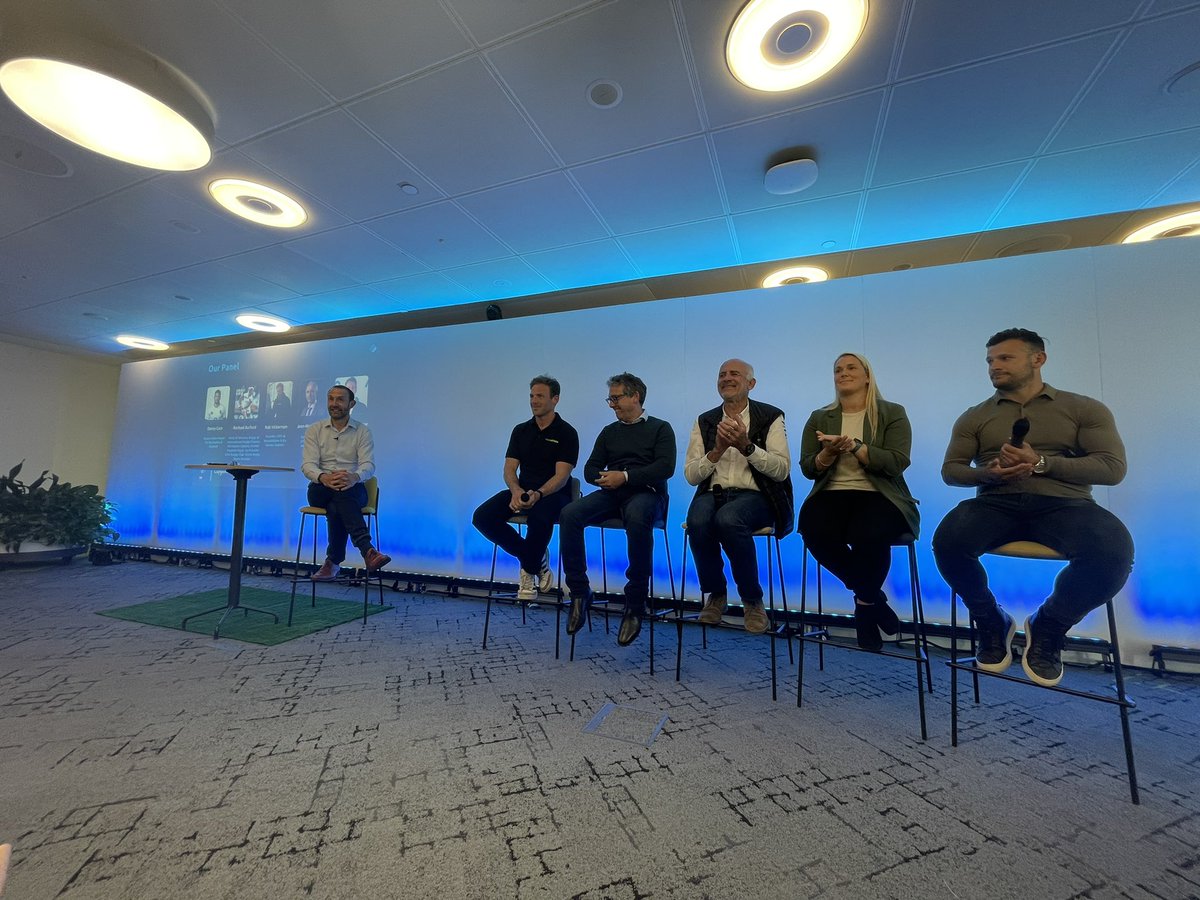 RUGBIZ_JP's tweet photo. World Rugbyのグローバルパートナーである @CapgeminiUK 主催イベント Innovation in Sport がロンドンにて行われました🏉

@robvickerman 
@workathleteUK 
@RachaelBurf12 
@dannycare https://t.co/MpMzHnNyNy