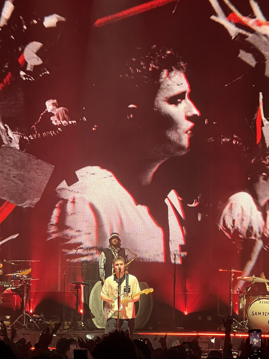 simrow's tweet image. Sam Fender at Newcastle City Hall tonight. Not my cup of tea.