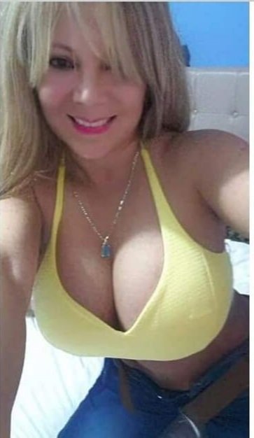 Feliz tarde 🎀❤ https://t.co/rjYNHWu0Sv