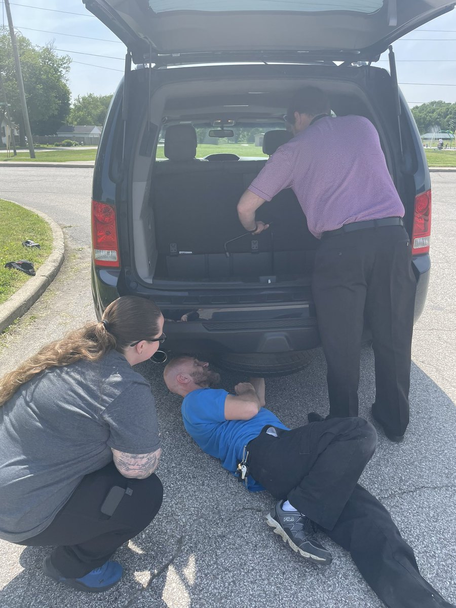 I will “spare” you the details, but it’s been a “Goodyear” learning from a leader like <a href="/bigredindy/">Tim Wickard</a>
🛞🚙 
Thankful for Mr. Wickard and SFE’s custodial team for saving the day &amp; getting me back on the road again!
#wearewayne <a href="/SFE_3820/">SFE Elementary</a>