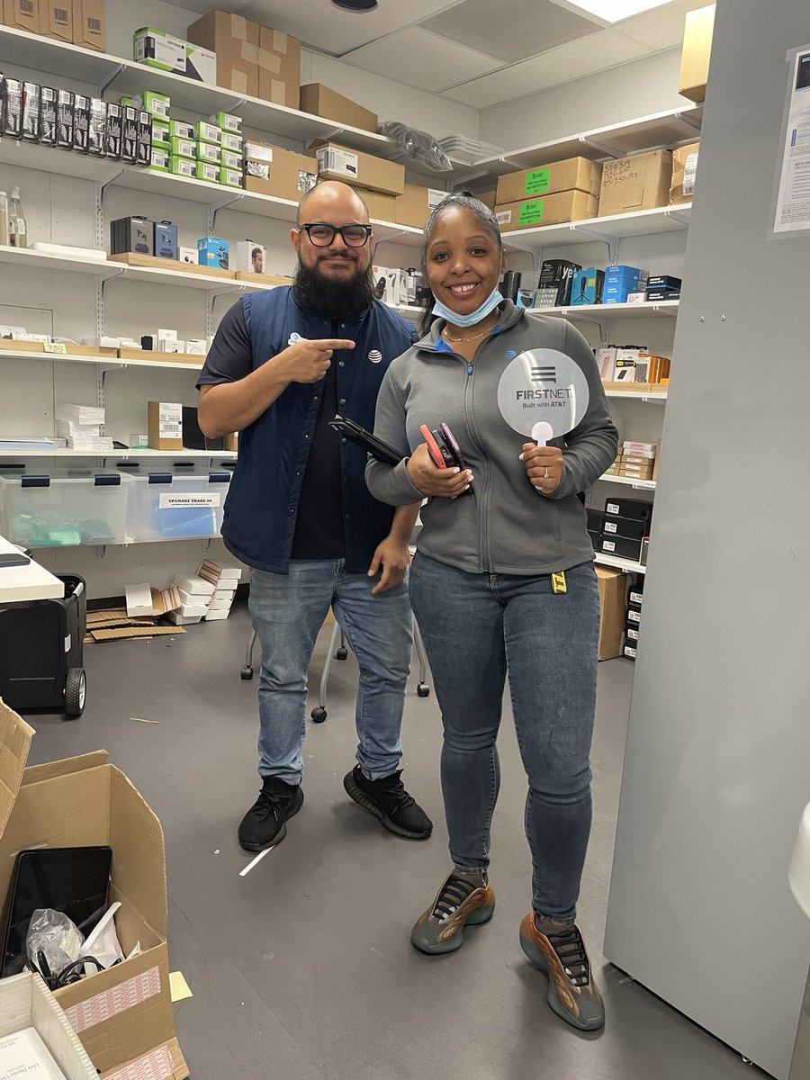 Ariel Santana Matos (@santana_ariel01) on Twitter photo 🚨 A new #FirstNetExpert at Chinatown #IndiaMiddleton 🚨<a href="/Carlitos_way202/">Carlos</a> <a href="/MrKay416/">Kaleb Alem</a> <a href="/jillmill321/">Jillian Miller</a> <a href="/404girl/">Betsy Francis</a> <a href="/DomDavis_/">Dom Davis</a> <a href="/mercykiros/">mk442t</a> 🚨 A new #FirstNetExpert at Chinatown #IndiaMiddleton 🚨<a href="/Carlitos_way202/">Carlos</a> <a href="/MrKay416/">Kaleb Alem</a> <a href="/jillmill321/">Jillian Miller</a> <a href="/404girl/">Betsy Francis</a> <a href="/DomDavis_/">Dom Davis</a> <a href="/mercykiros/">mk442t</a>