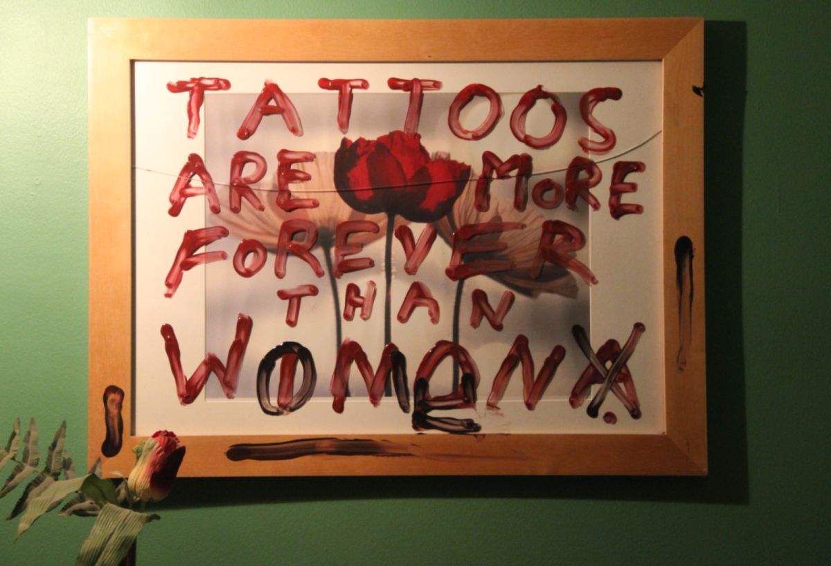 AdviceDepp's tweet photo. "Tattoos are more forever than women."
#DeppAdvice #DeppVHeard #DeppVsHeard #GoodAdviceFromJohnnyDepp #JohnnyDepp https://t.co/kvKp9sd1zi