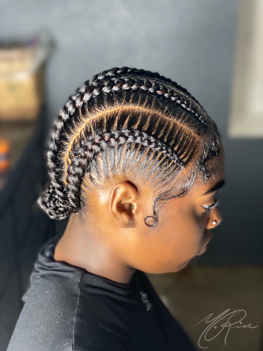 MadameRiche's tweet image. 🖤Stitch Braids🖤 with tha big baby hairzzzz!  This is her real hair btw.  Book me asap! Online madameriche.com #lahairstylist #labraider #stitchbraids #madamerichemasterpiece #stitchbraidsinla #braidersinla #lasalons #inglewoodbraiders #inglewoodhair
