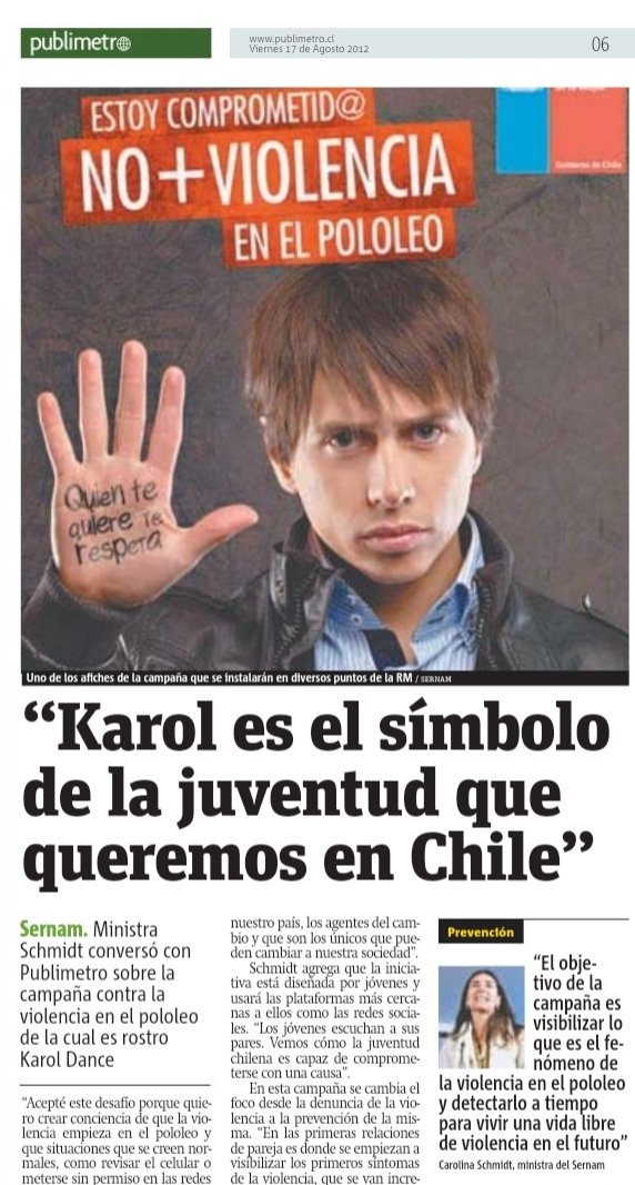 fotohistoriacl's tweet photo. Chile hace 10 años: ministra de la mujer del primer gobierno de Piñera señalaba que Karol Dance era el símbolo de la juventud que querían para Chile. Agosto de 2012. https://t.co/UZSBACYOoH