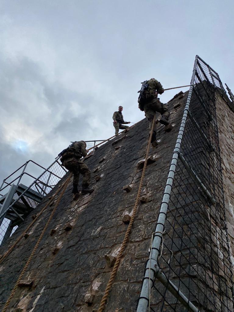 ColSimonChapman's tweet photo. Good luck to the all the recruits, Young Officers &amp; Reserve Forces undertaking tests @CommandoTRG this week. Keep your eyes on the prize. We’re all rooting for you. https://t.co/pHlxEc7SzH