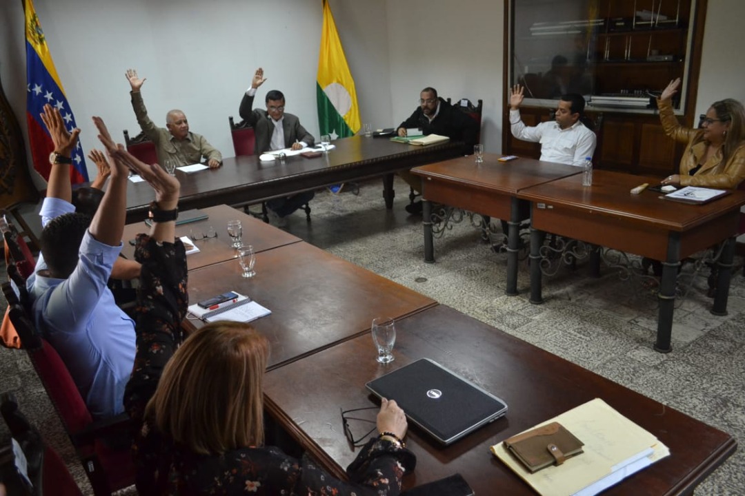 clebne_oficial's tweet photo. Y hoy nosotros con la valentía suficiente estamos demostrando que sí vamos a investigar”, puntualizó.
#ConsejoLegislativoNE
#NuevaEsparta
#GobernacionNE
#ClebneOficial
#MorelRodriguez https://t.co/bYHNce8AcX