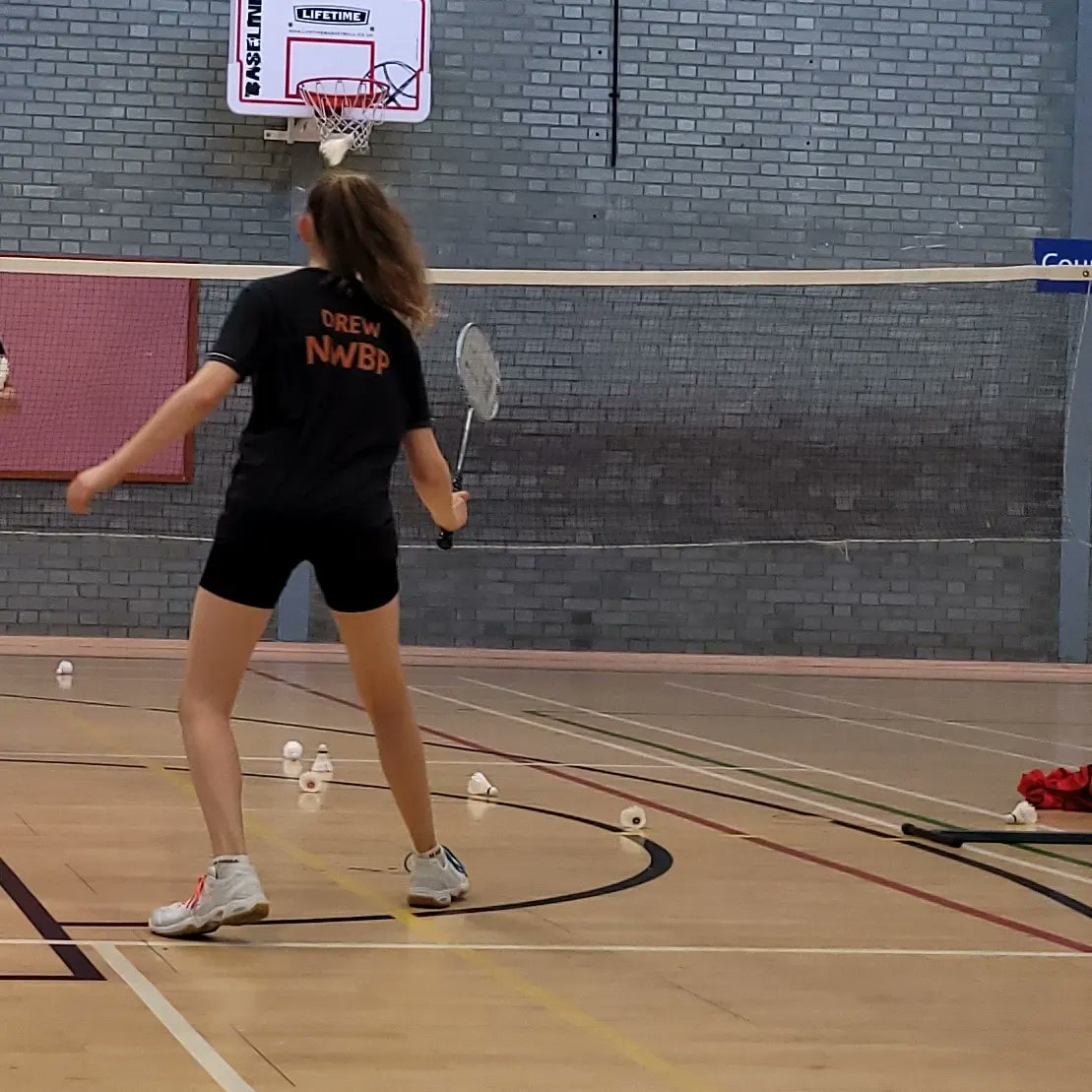 BadmintonImogen's tweet photo. More training tonight🏸
#FFOP #forzaplayer #thenorthwiltshirebadmintonproject  #badmintonengland #trainhard #trainharderthanyesterday #girlsplaybadminton #badmintonfootwork #badmintonfootworkpractise 
@BadmintonEnglnd @LaurenE_Smith @ellis_marcus111 @the_nwbp @FZFORZAUK https://t.co/lTksJicCOl