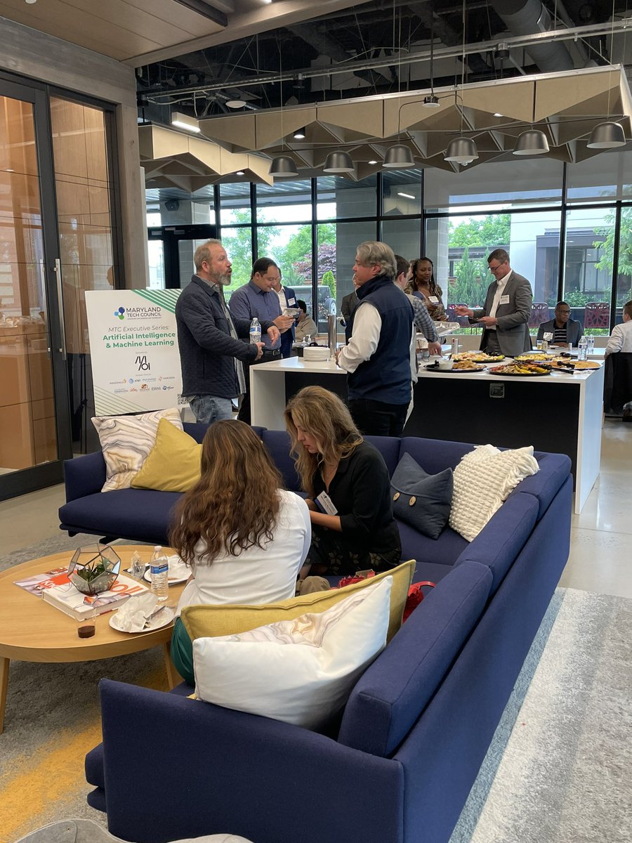 MDTechCouncil's tweet photo. It’s a casual affair at our AI and machine learning happy hour at @moi_inc_ #MTCtogetheragain https://t.co/AUIu9TDqyi
