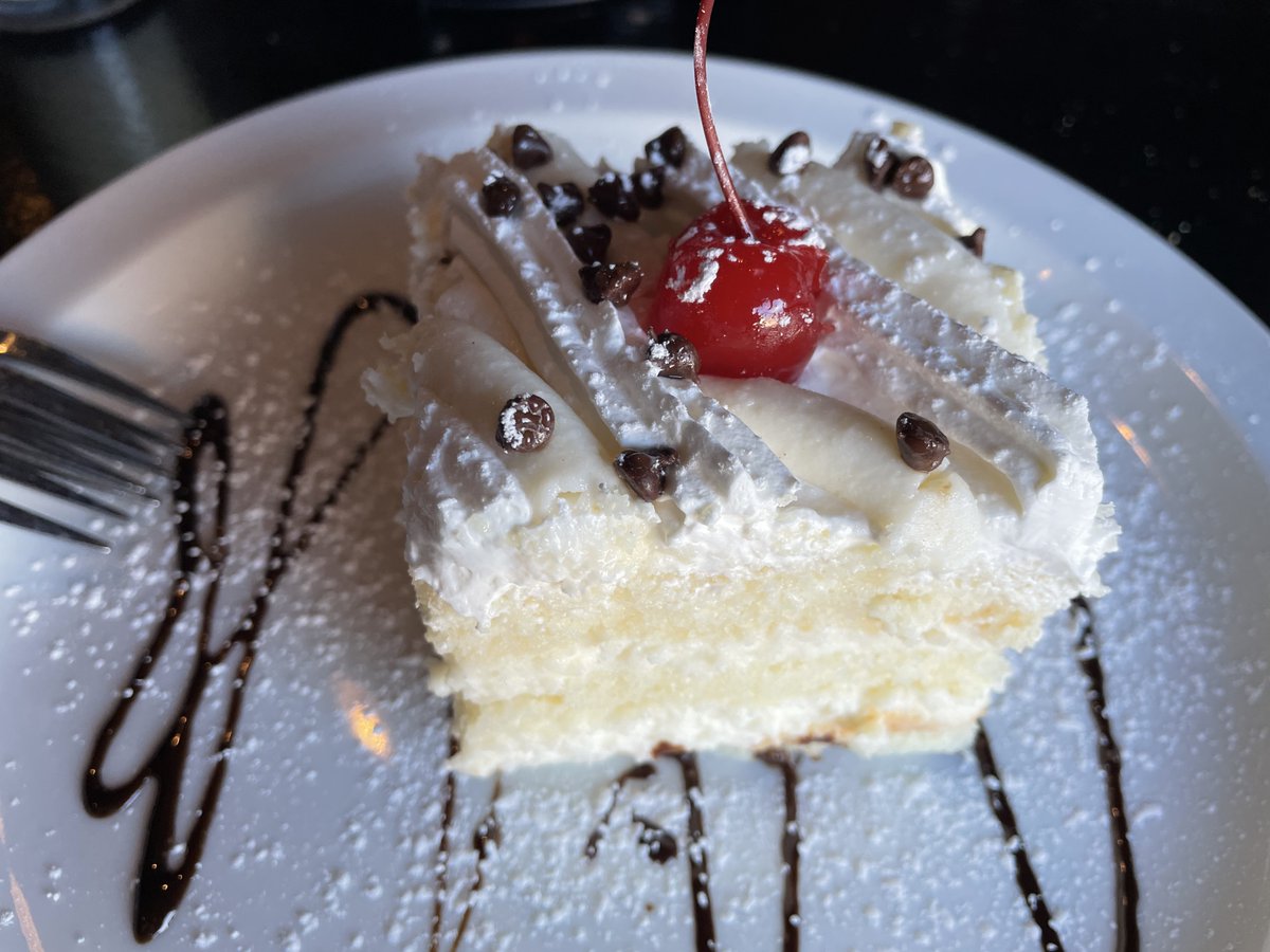 TheRockfordBuzz's tweet photo. We traveled to Cherry Valley to enjoy the delicious menu at Salamone’s! We decided to go with a three-course #steak #dinner and the #cannoli #cake.
Check out the details here: https://t.co/N1ltWX7beR
#italianfood #815eats #rockfoodian #eatlocal https://t.co/ChYcEhfwC2