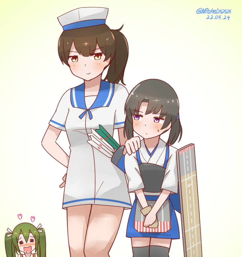 艦これ「小さい加賀さんとでかい昭南
#艦これ版深夜の真剣お絵描き60分一本勝負
#艦これ」|ミッチェルのイラスト