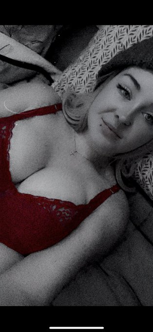 😏  https://t.co/YIyZsGqhb1 https://t.co/qCYAzqp4rZ