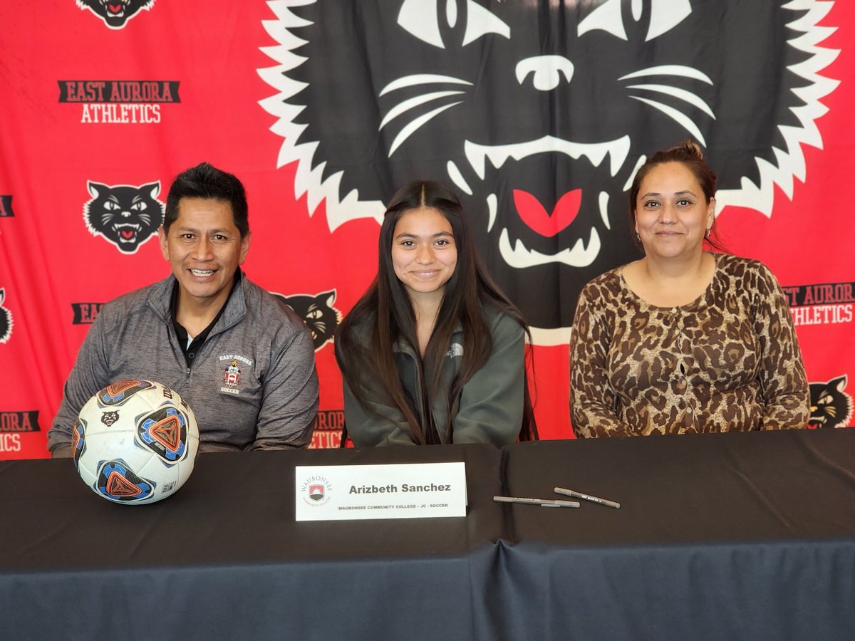 EAHS Girls Soccer (@eahsgirlssoccer) on Twitter photo Congratulations! to all the Tomcat Athletes signing to pursue their athletic and academic careers on the next level especially to our very own CHICA <a href="/ArizbethSanch11/">Arizbeth Sanchez</a> #TomcatPride #noexcuses Congratulations! to all the Tomcat Athletes signing to pursue their athletic and academic careers on the next level especially to our very own CHICA <a href="/ArizbethSanch11/">Arizbeth Sanchez</a> #TomcatPride #noexcuses