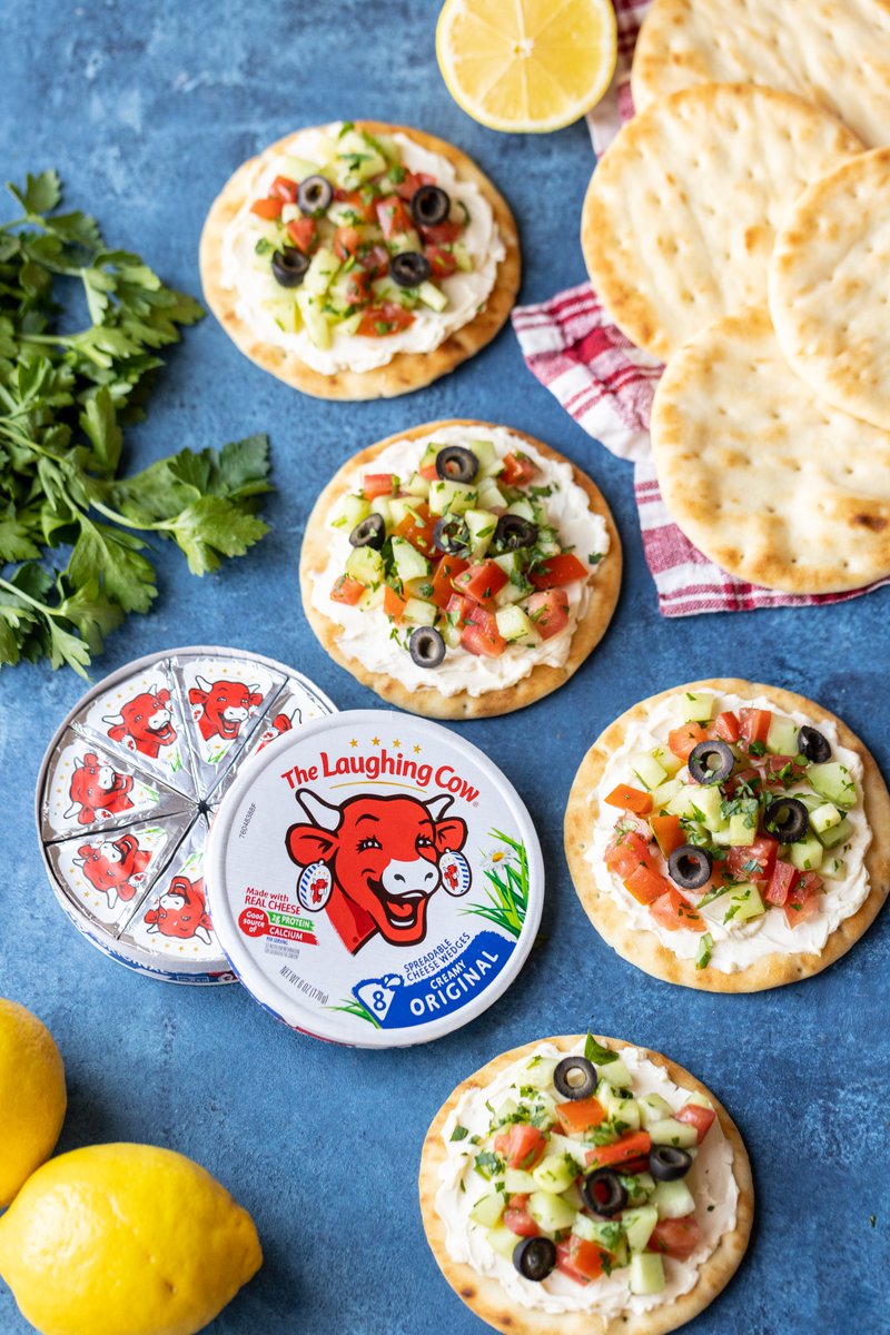 sharedappetite's tweet image. #ad MEDITERRANEAN PITA BITES featuring The Laughing Cow® Creamy Original Wedges and a fresh Tomato-Cucumber Salad is the perfect quick weekday snack! @TheLaughingCow