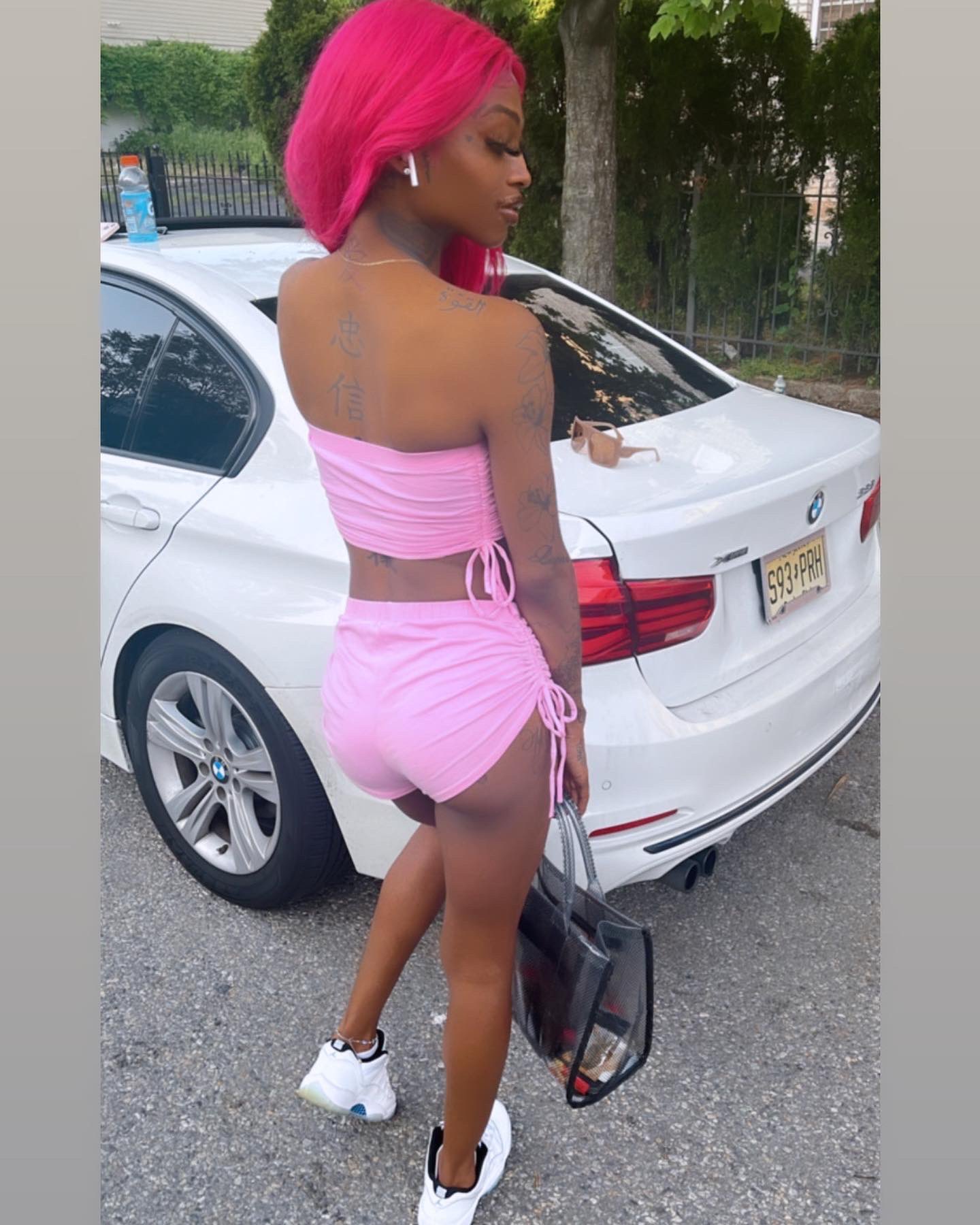 Ts Ash on Twitter "Pretty in pink 💕 https //t.co/0PKNambGKG" / Twitter