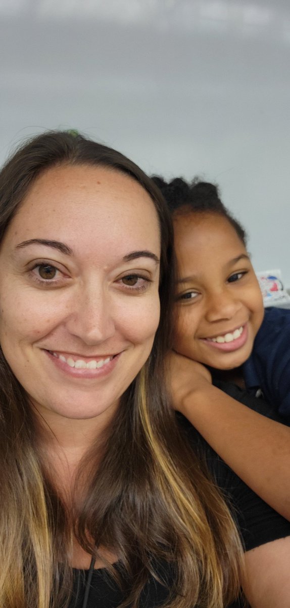 katiesting's tweet photo. Relationships first. Love these little moments. We are going to miss each other! @WilkinsonSCS #literacylessons @rrcna_org https://t.co/J2vOROchZs