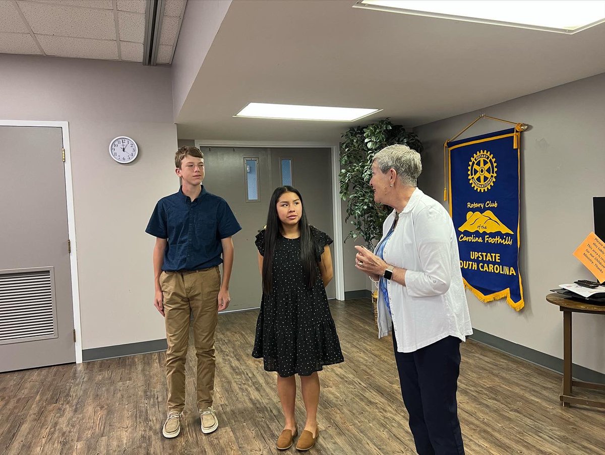 CampobelloCathy's tweet image. Always good when you can recognize and encourage young people! #RYLA#Rotary#7750 @LHSFlynn @Chapman_High @AndrewCMcMillan @erskinecollege @spartanburgone #4WayTest