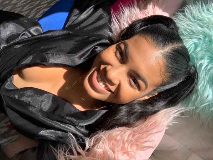 I'm online, where are you?!?!  https://t.co/DO7I4q13eD https://t.co/xntm8sgdLb<a href="/tag/newprofilepic"class="tags"><span>#newprofilepic</span></a>