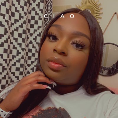 LillianNickens's tweet photo. #NewProfilePic https://t.co/XsZ5Yy7sRb