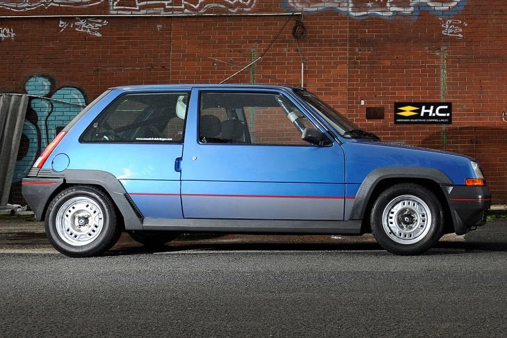 heragu2002's tweet photo. #goodnight 🌙🚀💪🔥💛🖤🎉

🏆🏁 ¡ CHAU CAMPEONES ! 🏁🏆

#renault #renaultsport #renault5 #renault5gtturbo #rsspirit #renaultclassic #renaultrallyes #renaultyoungtimer 
@renaultgroup @LucaDe_Meo https://t.co/COxB010K5j