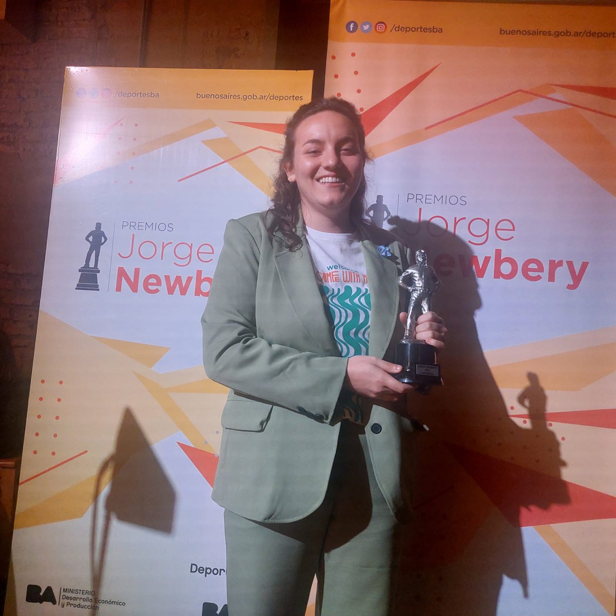 #Cestoball, Juliana Zolezzi ganó el premio #JorgeNewbery 2021.
