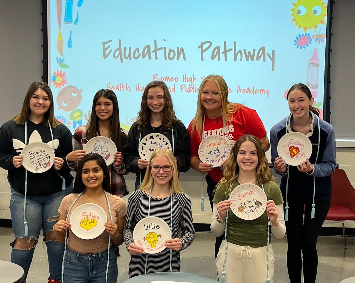 RomeoHHP's tweet photo. Our #Trailblazers in the Education Pathway earned their honor cords this week. They also celebrated with some paper plate awards. We look forward to these students being our coworkers in a few years!
#ServeInspireLead @RHSferrington @GielniakTammy @romeoschools @RomeoHighSchool https://t.co/1xX6z5n4Fb