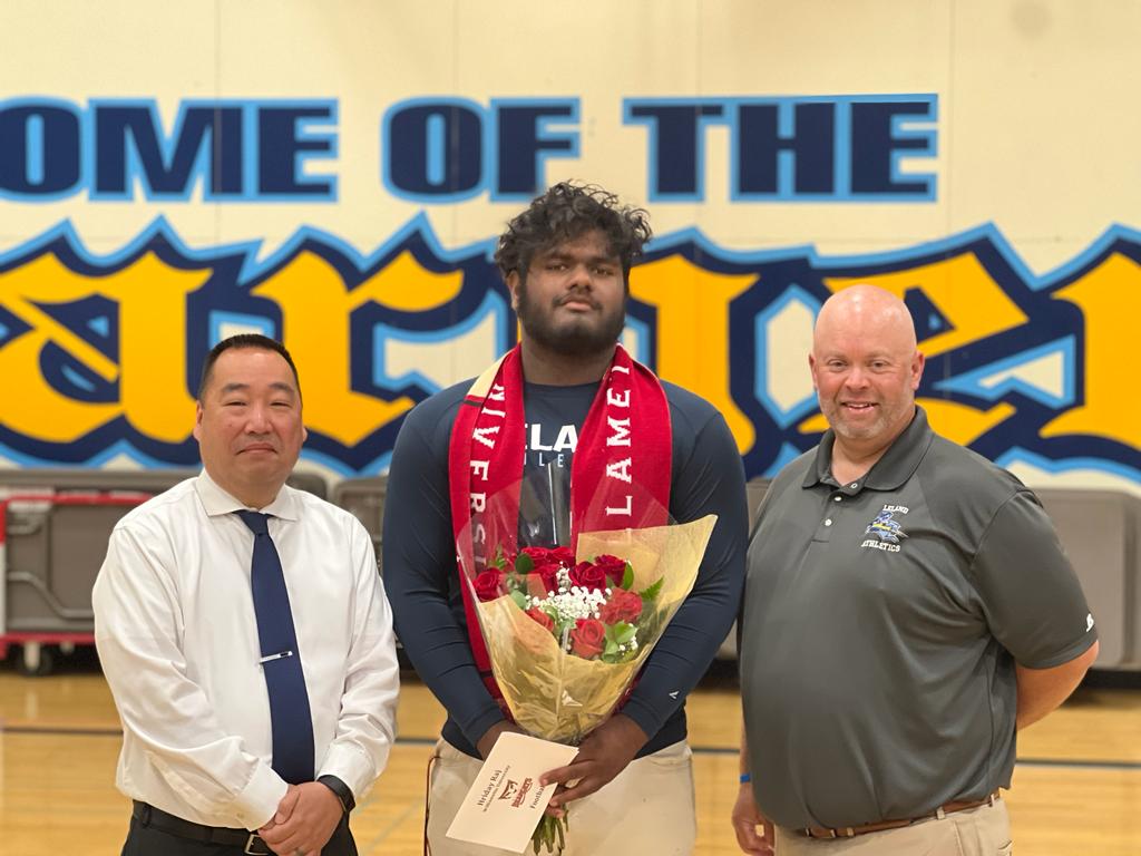 Hriday Raj 2026| DT| Willamette University (@hridayraj20) on Twitter photo #Leland #LelandChargers #SigningDay Excited to be part of <a href="/wubearcats/">Willamette Bearcats</a> <a href="/Meffyk97/">Mathew Travis Koloamatangi</a> <a href="/mercnews/">Mercury News</a> <a href="/DarrenSabedra/">Darren Sabedra</a> <a href="/247Sports/">247Sports</a> <a href="/CalHiSports/">Cal-Hi Sports</a> <a href="/westcoastpreps_/">West Coast Preps</a> #Leland #LelandChargers #SigningDay Excited to be part of <a href="/wubearcats/">Willamette Bearcats</a> <a href="/Meffyk97/">Mathew Travis Koloamatangi</a> <a href="/mercnews/">Mercury News</a> <a href="/DarrenSabedra/">Darren Sabedra</a> <a href="/247Sports/">247Sports</a> <a href="/CalHiSports/">Cal-Hi Sports</a> <a href="/westcoastpreps_/">West Coast Preps</a>