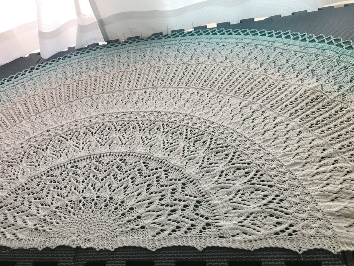 usami_keiko's tweet photo. たまには生存確認✩.*˚
最近はInstagramで投稿してる事が多いです〜

 🧶Cosy Moments Shawl
yarn⇒ユザワヤ ワンダーコットン
pattern↓ツリーに続く https://t.co/vvz340Sv63
