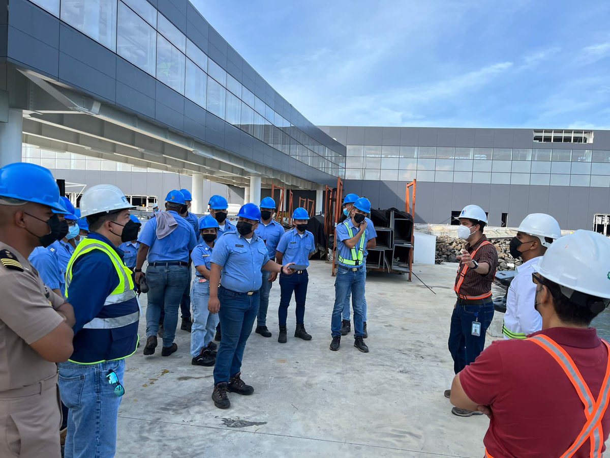 Junto con estudiantes de <a href="/umaritima/">Universidad Marítima Internacional de Panamá</a> aprendimos de primera mano de equipo técnico de <a href="/AMP_Panama/">Autoridad Marítima de Panamá</a> parte de la infraestructura y métodos constructivos realizados del primer “home port” de Latinoamerica en el Pacífico. Agradecemos las atenciones en la Terminal de Cruceros de Amador.
