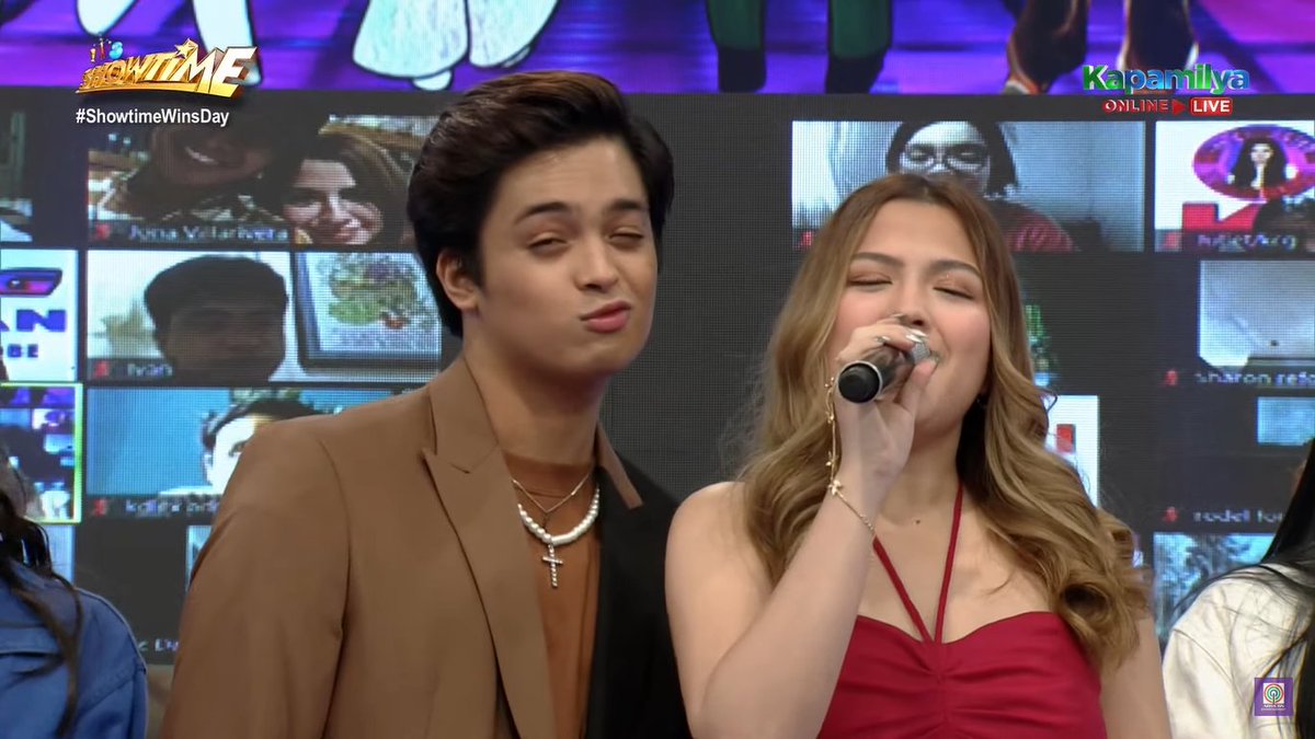 carrelsaezn's tweet photo. gawa mue, kaydzzz?

ITS SHOWTIME KDLEX 
@alexailacad @kdestrada_ | #KDLex https://t.co/RFHyDoNDlQ
