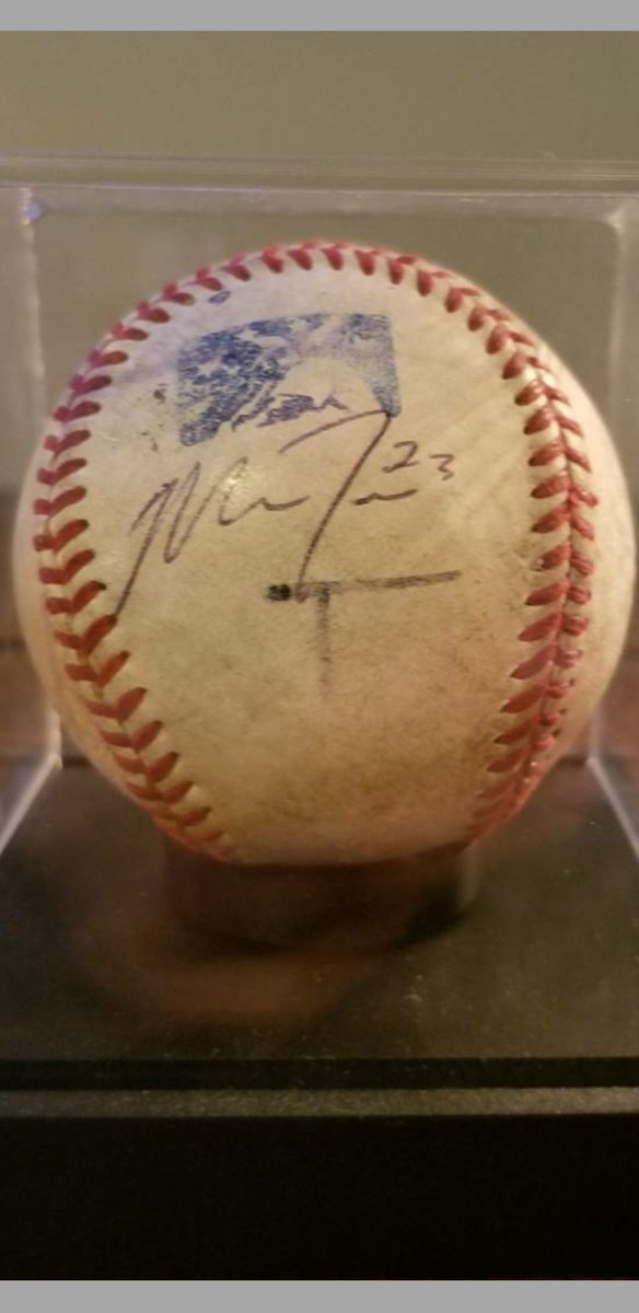 ronym7's tweet photo. @CardPurchaser Trout auto I got when he was in A ball https://t.co/jH9LlvfDMl
