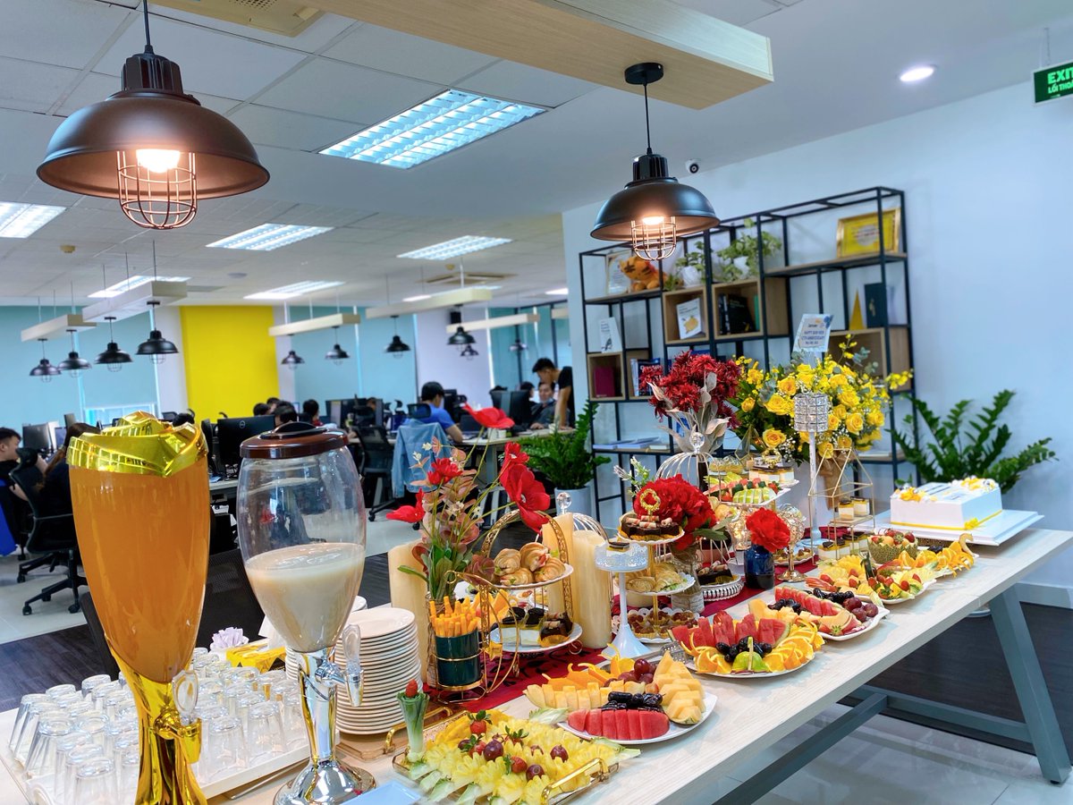 banvienco's tweet photo. 𝐇𝐀𝐏𝐏𝐘 𝐁𝐀𝐍 𝐕𝐈𝐄𝐍 𝟏𝟐𝐓𝐇 𝐀𝐍𝐍𝐈𝐕𝐄𝐑𝐒𝐀𝐑𝐘
 
On 24th May, we were so thrilled to celebrate Ban Vien's 12th anniversary. 
The journey of Ban Vien success is doubtless to continue even in the coming years!   

Happy Ban Vien Anniversary! https://t.co/5dnUewFsPd