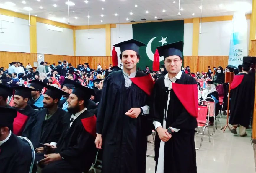 TariqAzizDurani's tweet photo. At the 11th #convocation_2022 held on 21 may at Multi purpose hall Hazara University Mansehra.
I m truly thankful &amp; grateful to my Parents, family members, respectable Teachers, colleagues &amp; Friends for the immense love, Support, Courage, Guidance &amp; Prayers. Love and respects ❤ https://t.co/DUbKheIYmn