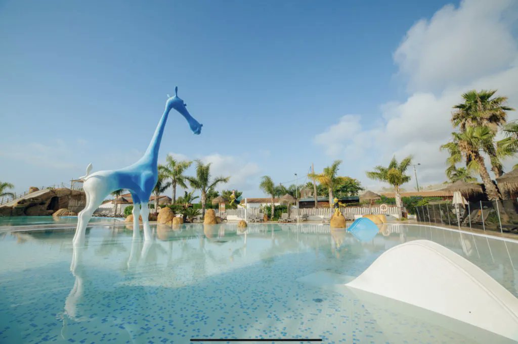 KampeerMagazine's tweet photo. Record bezetting op campings deze zomervakantie
Campings drukker dan voor Corona pandemie.
“Kampeervakanties worden steeds populairder. Het is ... #camping #campings #jetcamp #kampeervakantie #vakantielanden
https://t.co/o4XzeYOYcZ https://t.co/R29puMQXjj