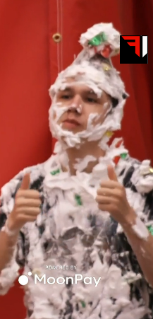 MelTheMonkey1's tweet photo. @ernstoTV 🎄 @cbass @RADeMita @FaZeClan https://t.co/yMBLu3H9fe