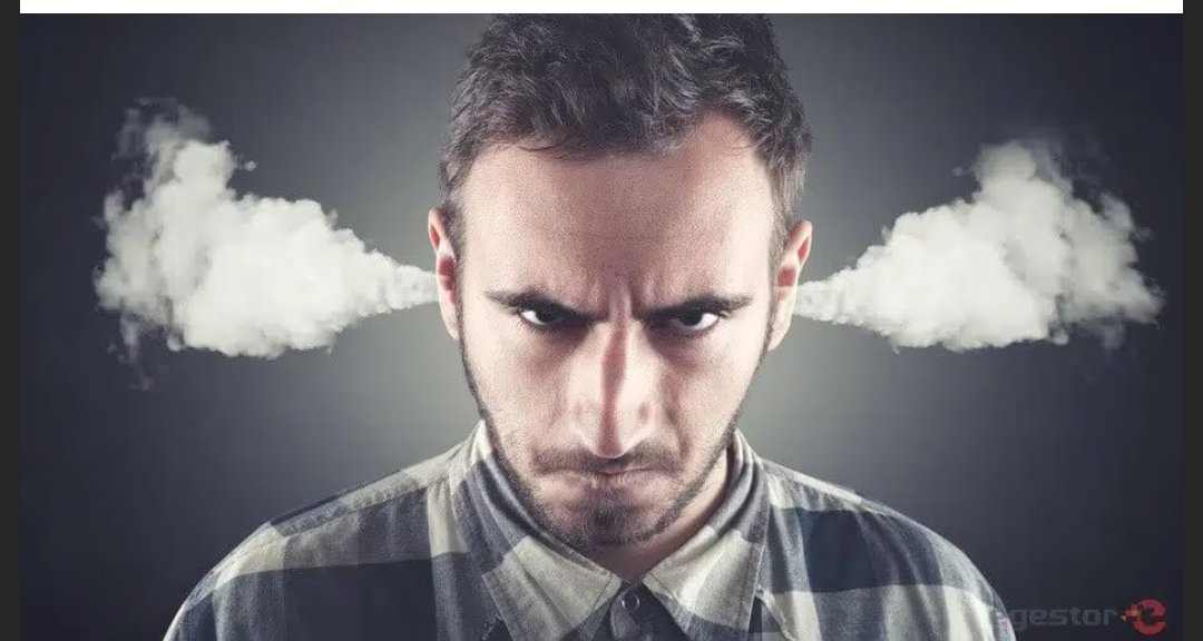 myckon's tweet image. O que diabos vcs fizeram @ClaroBrasil e @NETatende p/ deixar de fornecer #TVPorAssinatura #InternetMóvel e    #InternetFixa daqui de casa ? O que motivou esse bug generalizado desta noite? Isso foi apenas para a região Nordeste ou o país todo ?@AnatelGovBR autua essas empresas!