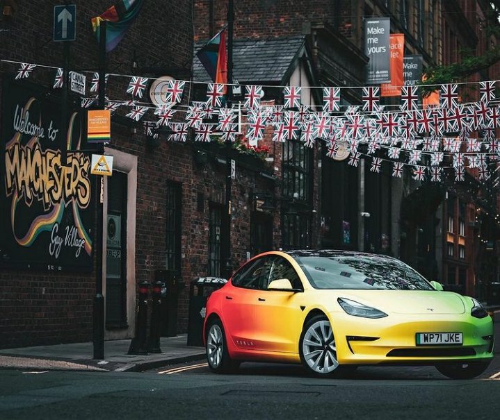 TeslaHype's tweet photo. 🇬🇧🏳️‍🌈
📷 teslamotors (IG) https://t.co/Li2A0B91Qe