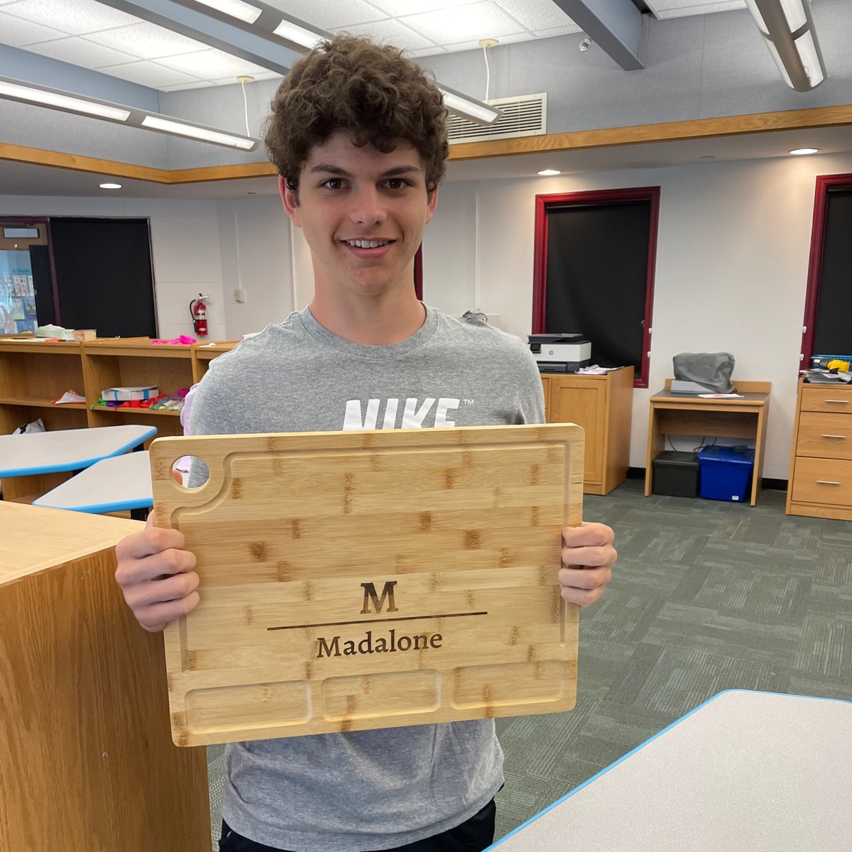 MBMakesorg's tweet photo. Another happy customer. Get your custom cutting board at https://t.co/p78paOzrWZ today! #edcorps #mbmakes #mbspride #edtech https://t.co/I0sPpmNGkV