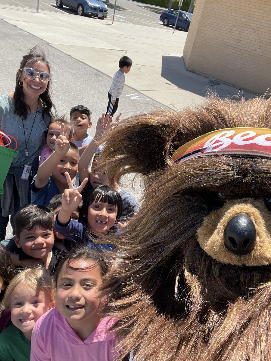 BrProc's tweet photo. Jazz Bear crashed our Jumpathon! Such a fun surprise. https://t.co/a6Qd6RuYwI