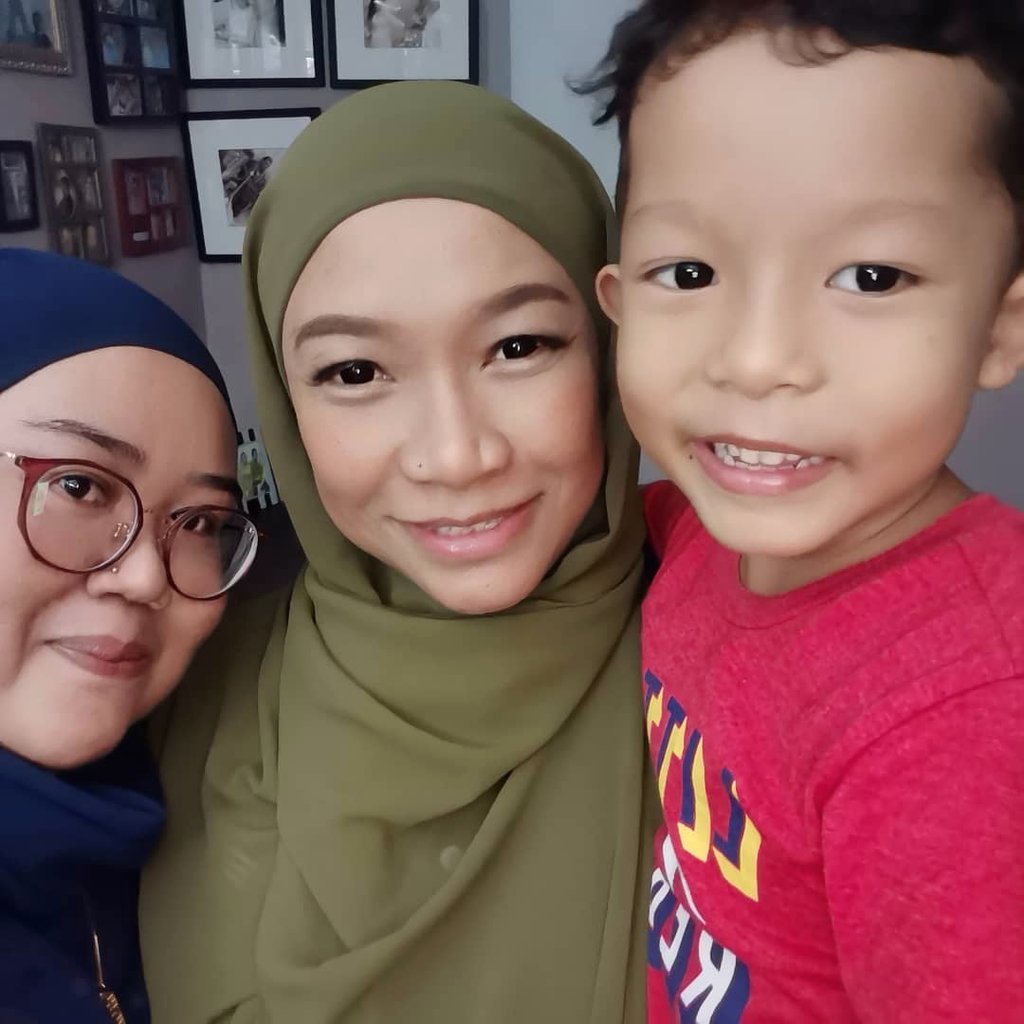 cikbulanrebel's tweet photo. Thanks korangggggg...
    sudi bertandang
ke teratak hamba seorang.. 💁🏻‍♀️💁🏻‍♀️

#fromtwittertoreallife😍 https://t.co/NjQfCmxrK8
